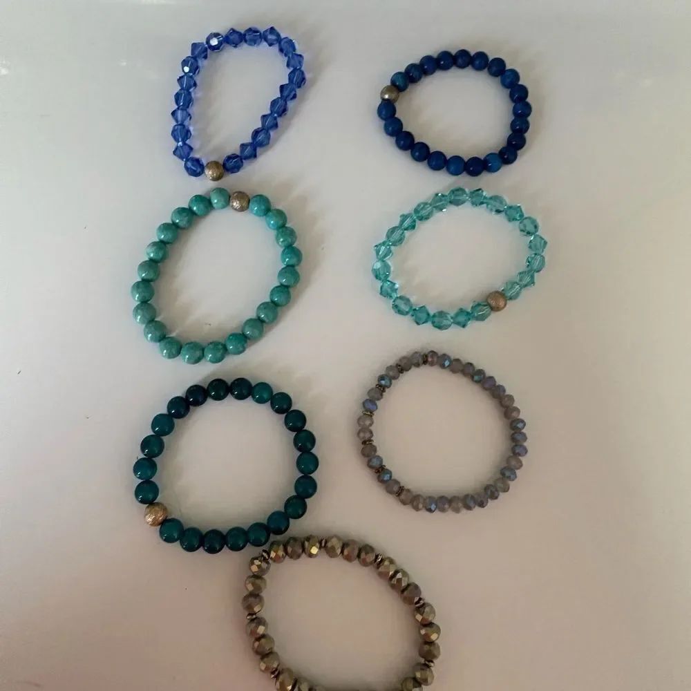 Lot of 40 Bracelets - Picture 2 of 7